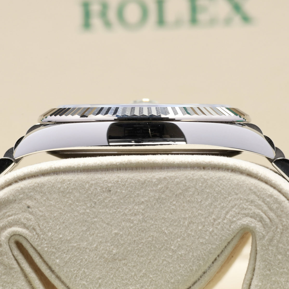 Rolex Datejust 2026 New Unworn 41mm Steel Green Dial Fluted bezel 18K White Gold Jubilee 126334