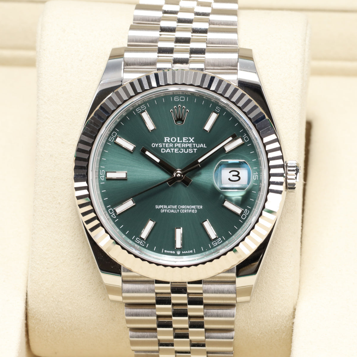 Rolex Datejust 2026 New Unworn 41mm Steel Green Dial Fluted bezel 18K White Gold Jubilee 126334