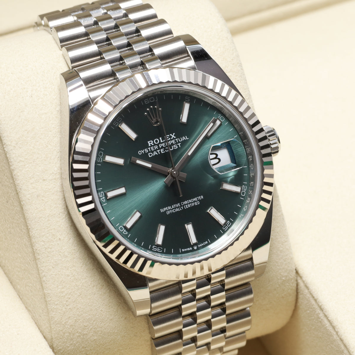 Rolex Datejust 2026 New Unworn 41mm Steel Green Dial Fluted bezel 18K White Gold Jubilee 126334