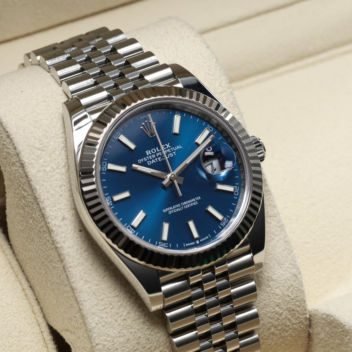 Rolex Datejust 2024 Complete 41mm Oystersteel Blue Dial Fluted Bezel Jubilee Bracelet 126334