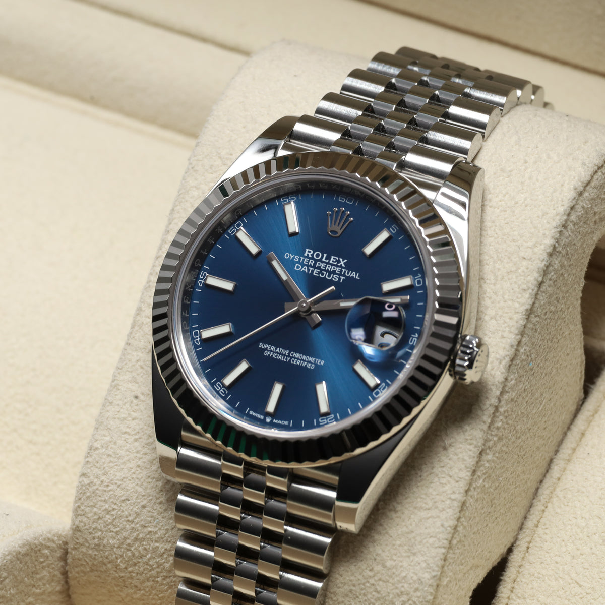 Rolex Datejust 2024 Complete 41mm Oystersteel Blue Dial Fluted Bezel Jubilee Bracelet 126334