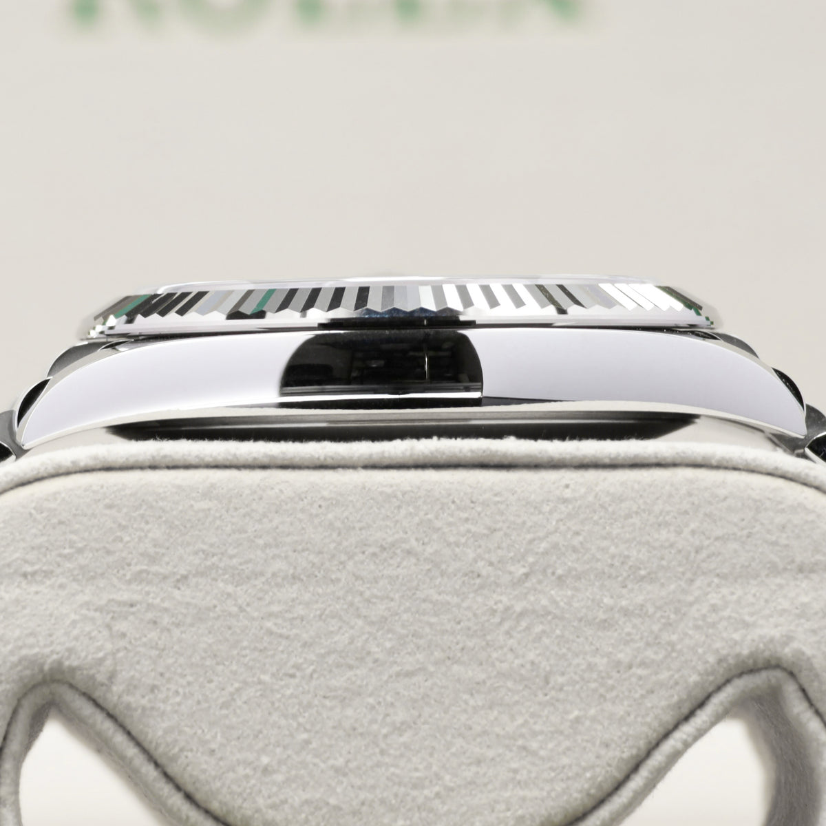 Rolex Datejust 2026 Complete 41mm Oystersteel and 18k White Gold Green Ombré Dial 18k White 126334