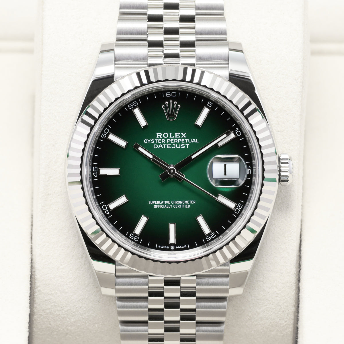 Rolex Datejust 2026 Complete 41mm Oystersteel and 18k White Gold Green Ombré Dial 18k White 126334
