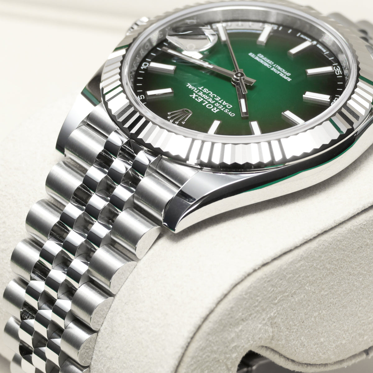 Rolex Datejust 2026 Complete 41mm Oystersteel and 18k White Gold Green Ombré Dial 18k White 126334