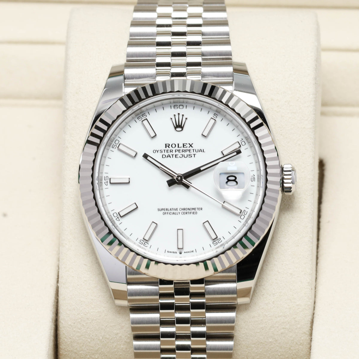 Rolex Datejust 2026 Complete 41mm Oystersteel White Dial 18k White Gold Fluted Bezel Jubilee Bracelet 126334