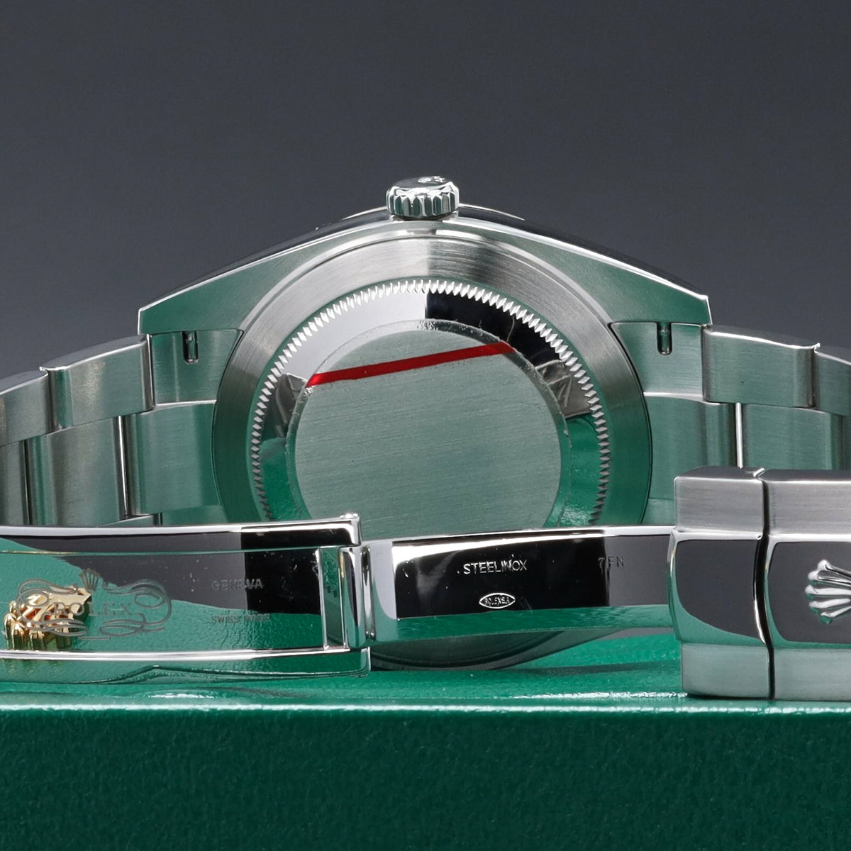 Rolex Datejust Complete 41mm Oystersteel Silver Sunburst Dial 18k White Gold Fluted Bezel Oyster Bracelet 126334