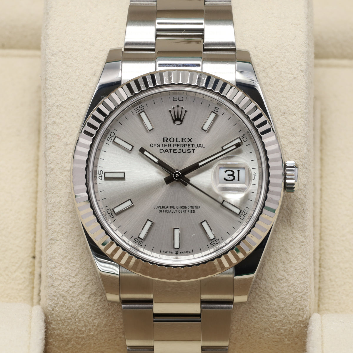 Rolex Datejust Complete 41mm Oystersteel Silver Sunburst Dial 18k White Gold Fluted Bezel Oyster Bracelet 126334