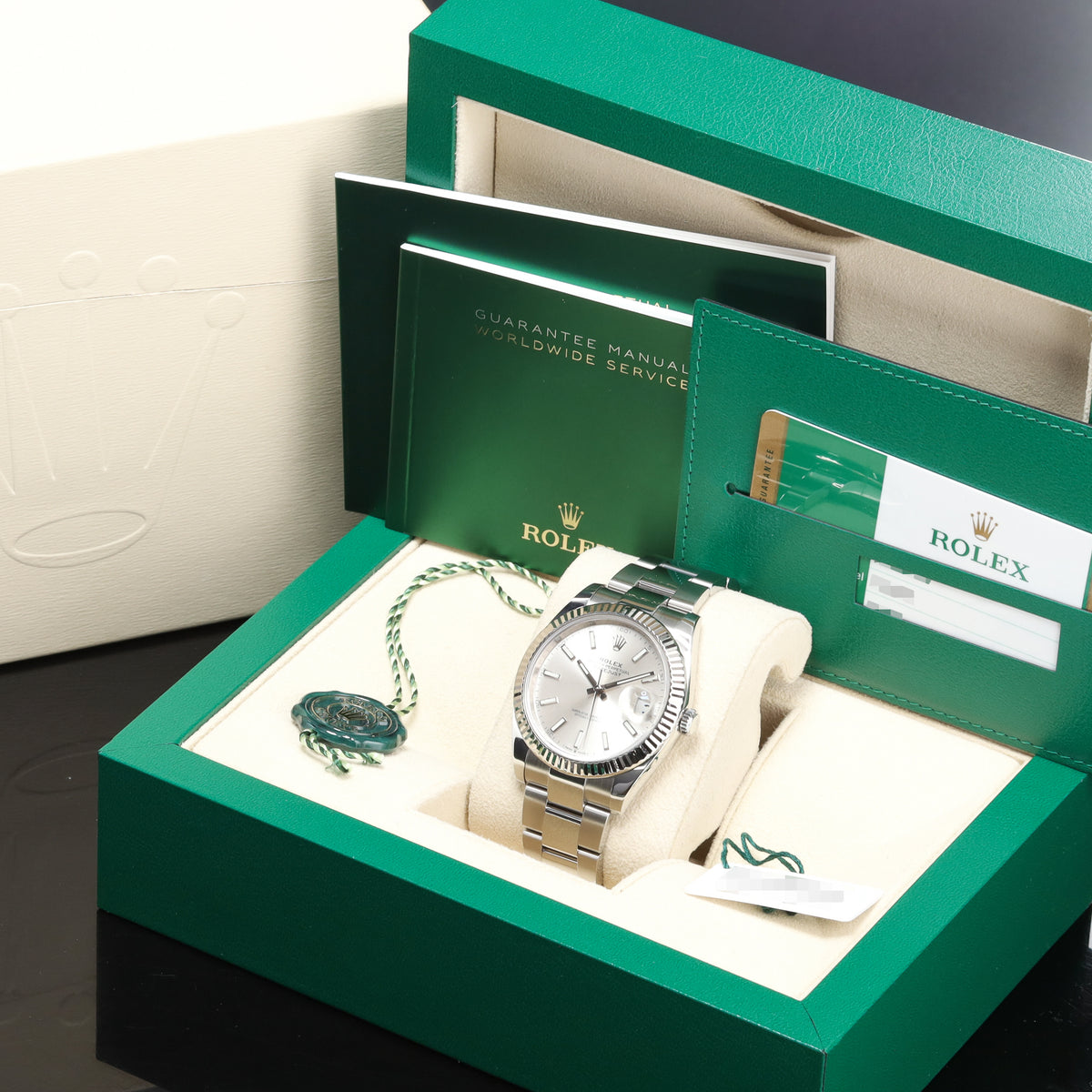 Rolex Datejust Complete 41mm Oystersteel Silver Sunburst Dial 18k White Gold Fluted Bezel Oyster Bracelet 126334