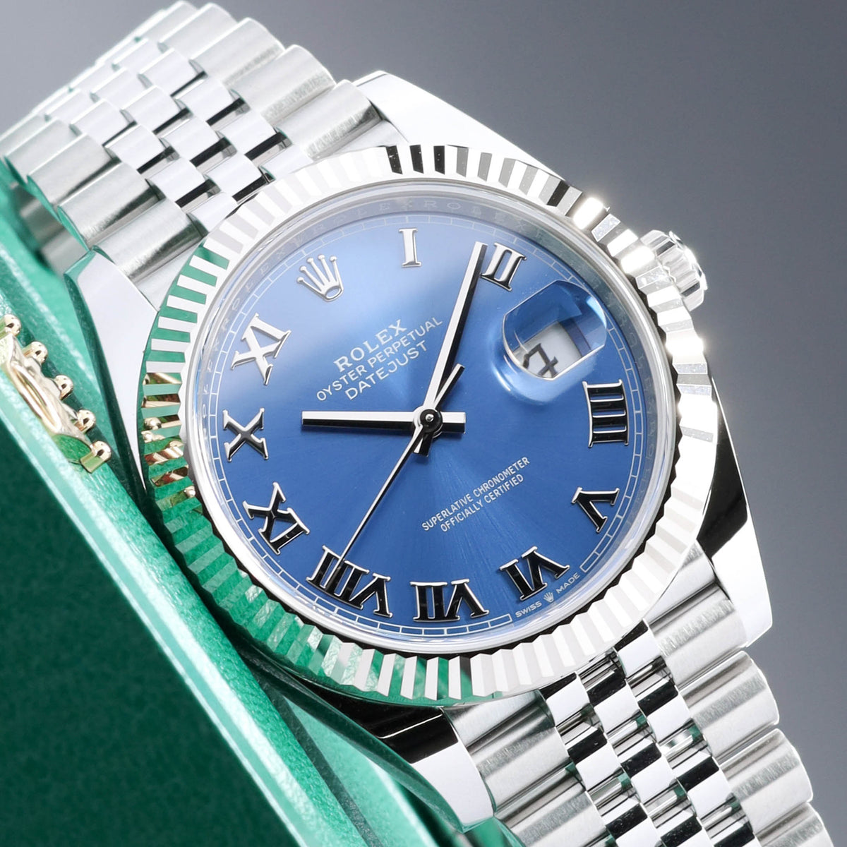 Rolex Datejust 2026 Complete 41mm Oystersteel Azzurro Blue Roman Dial 18k White Gold Fluted Bezel Jubilee Bracelet 126334
