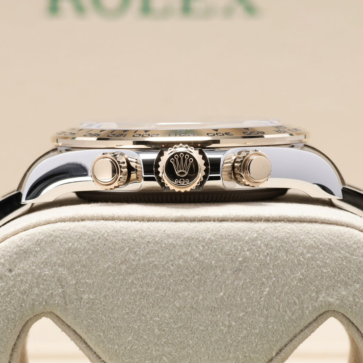 Rolex Daytona 2025 Complete 40mm Oystersteel 18k Yellow Gold Black Dial Yellow Gold Tachymeter Bezel Oyster Bracelet 126503