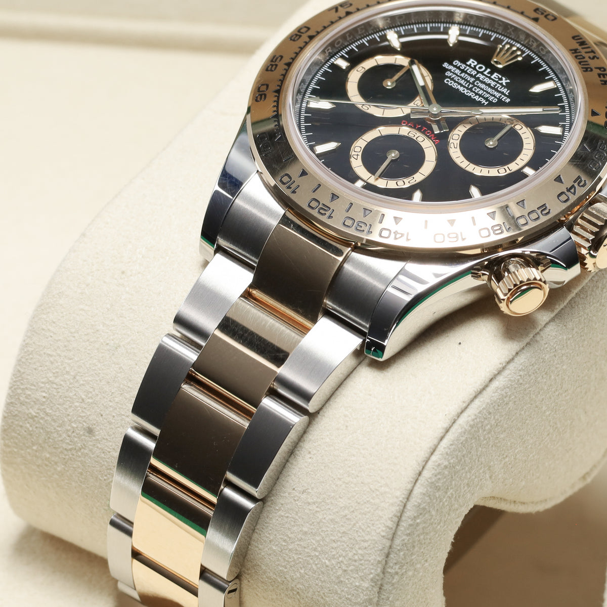 Rolex Daytona 2025 Complete 40mm Oystersteel 18k Yellow Gold Black Dial Yellow Gold Tachymeter Bezel Oyster Bracelet 126503