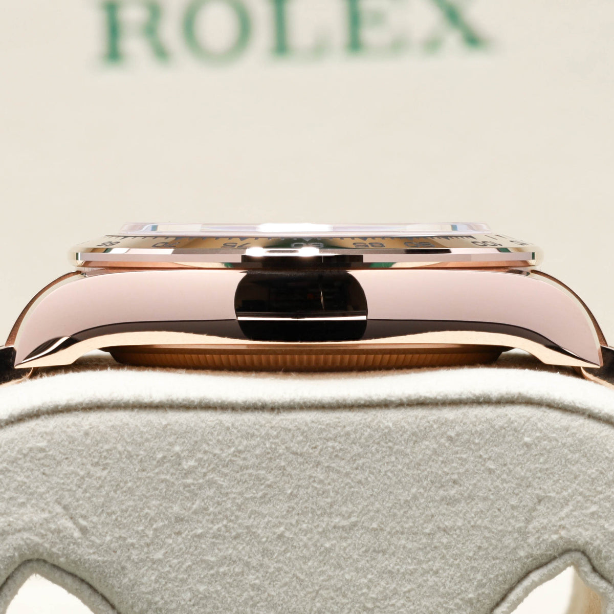 Rolex Daytona 2026 Complete 40mm 18k Everose Gold Black Dial 18k Everose Gold Tachymeter Bezel 18k Everose Gold Oyster Bracelet 126505