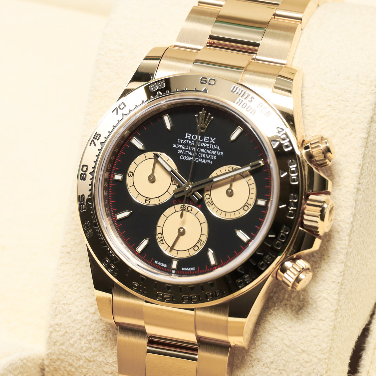 Rolex Daytona 2024 Complete 40mm 18K Yellow Gold Intense Black with Champagne Chronograph Counters Dial  Fixed 18K Yellow Gold Tachymeter Bezel 18K Yellow Gold Oyster Bracelet  126508