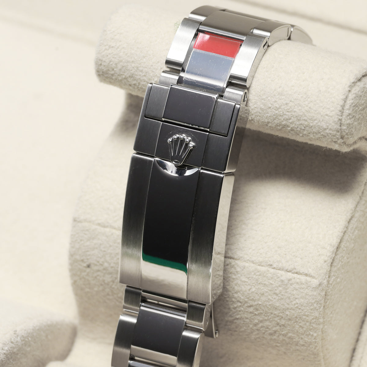 Rolex Yacht Master II 2020 Complete 40mm Oystersteel and Platinum Slate / Rhodium with Blue Accents Dial Solid Platinum Bidirectional Rotating Bezel Oyster Bracelet with Oysterlock Clasp and Easylink Extension 126622