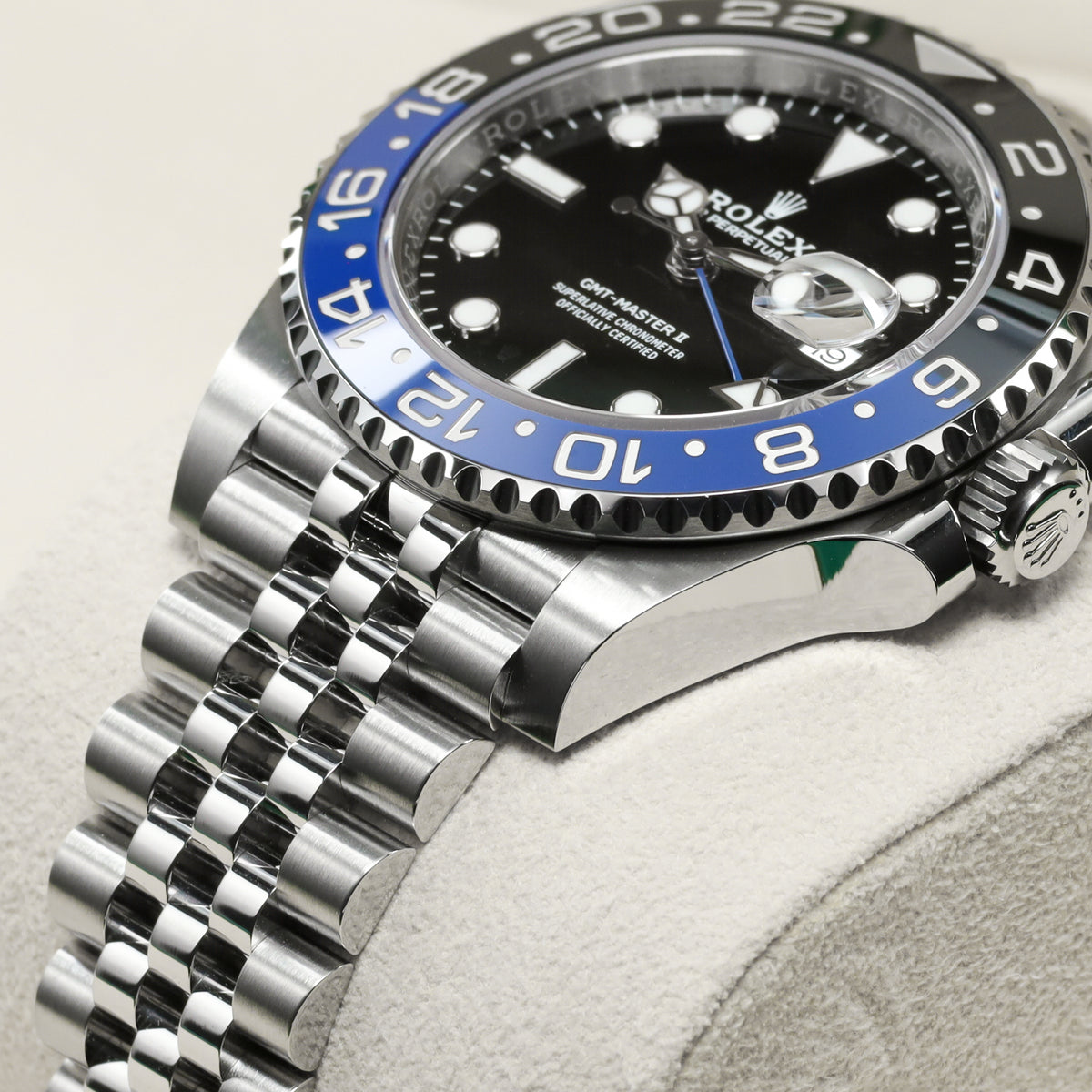 Rolex GMT Master II "Bat Girl" 2026 Complete 40mm  Oystersteel (Stainless Steel)  Black Dial Bidirectional Rotating Blue and Black Cerachrom Ceramic Bezel  Oystersteel Jubilee Bracelet with Oysterlock Safety Clasp 126710BLNR