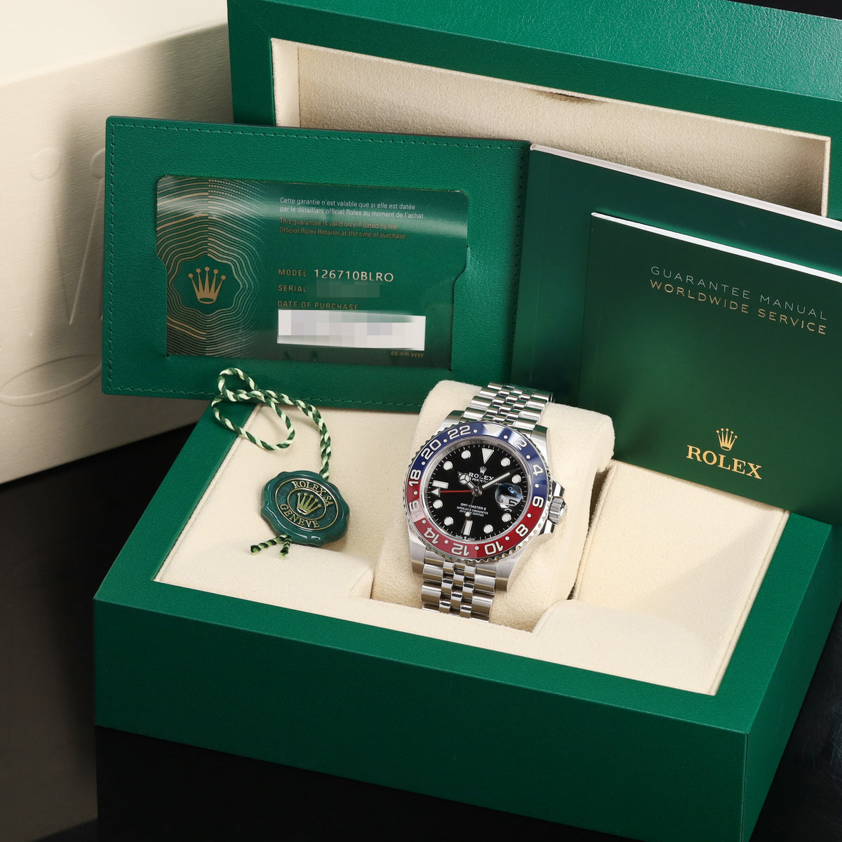 Rolex GMT Master II Pepsi 2022 Complete 40mm Oystersteel Black Dial Red and Blue Cerachrom Ceramic Bezel Jubilee Bracelet 126710BLRO