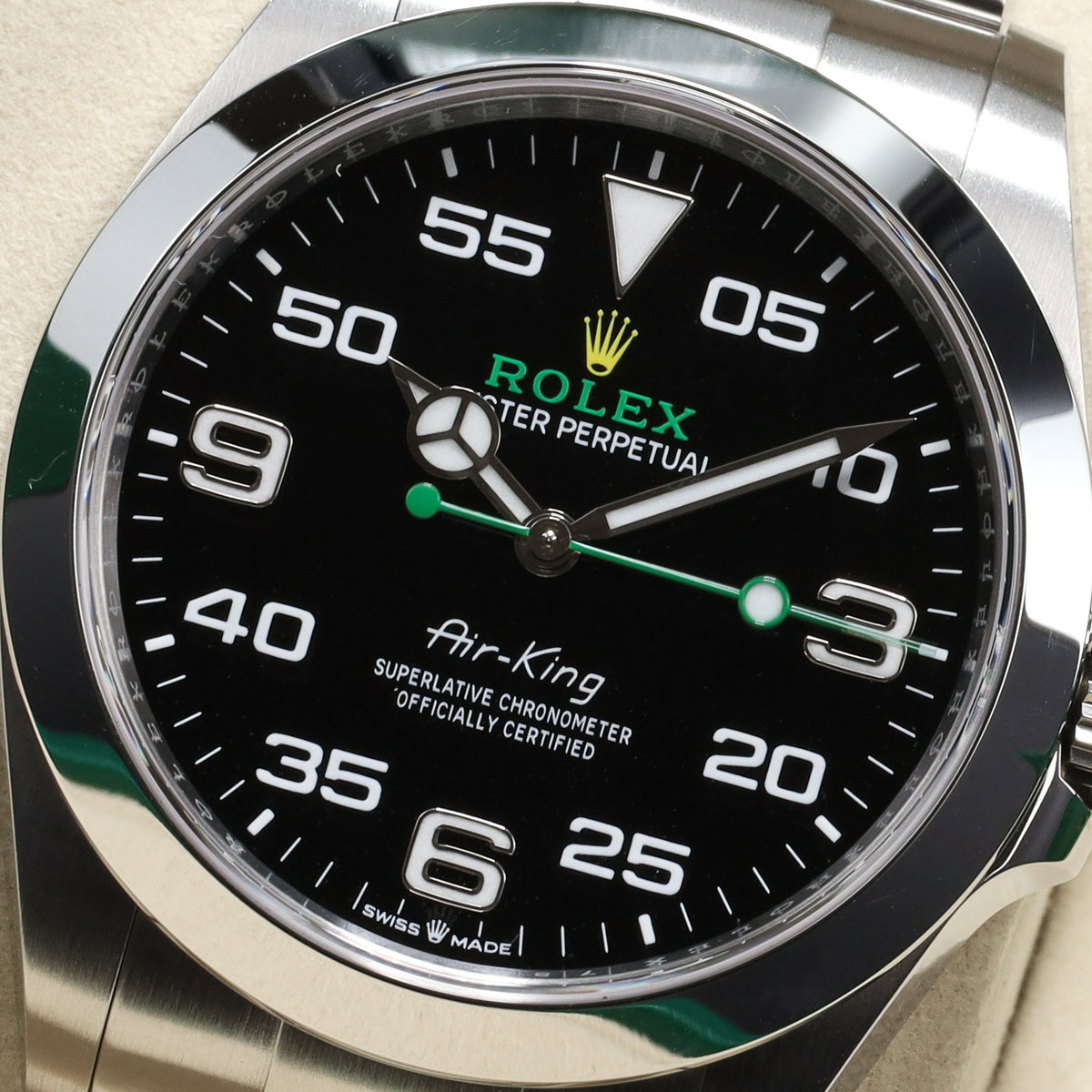Rolex Airking 2025 Complete 40mm Oystersteel Black Dial Smooth Bezel Oyster Bracelet 126900