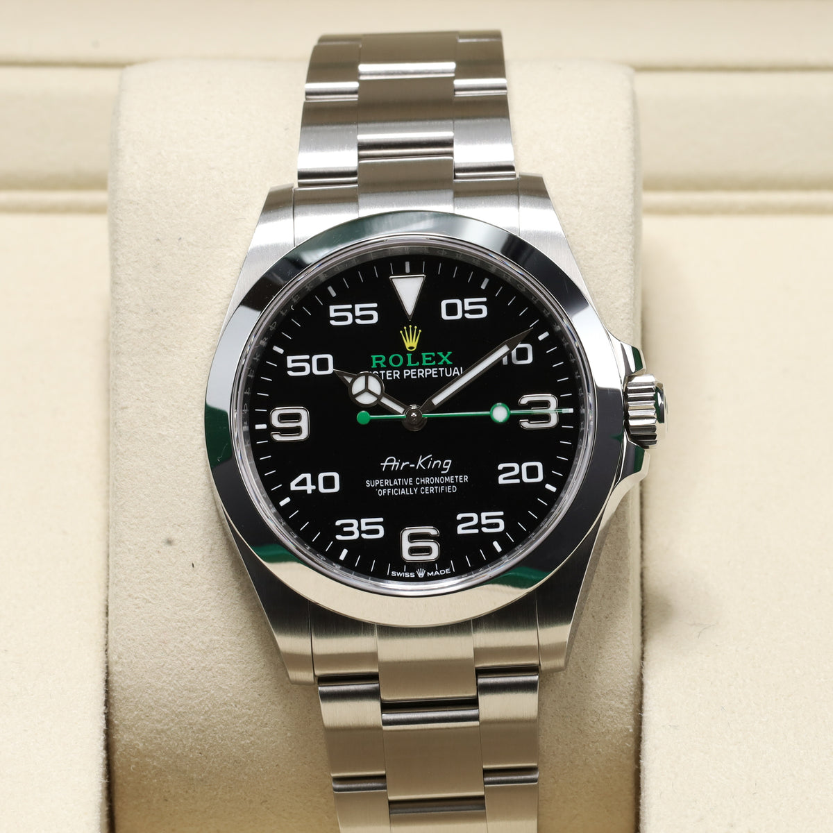 Rolex Airking 2025 Complete 40mm Oystersteel Black Dial Smooth Bezel Oyster Bracelet 126900