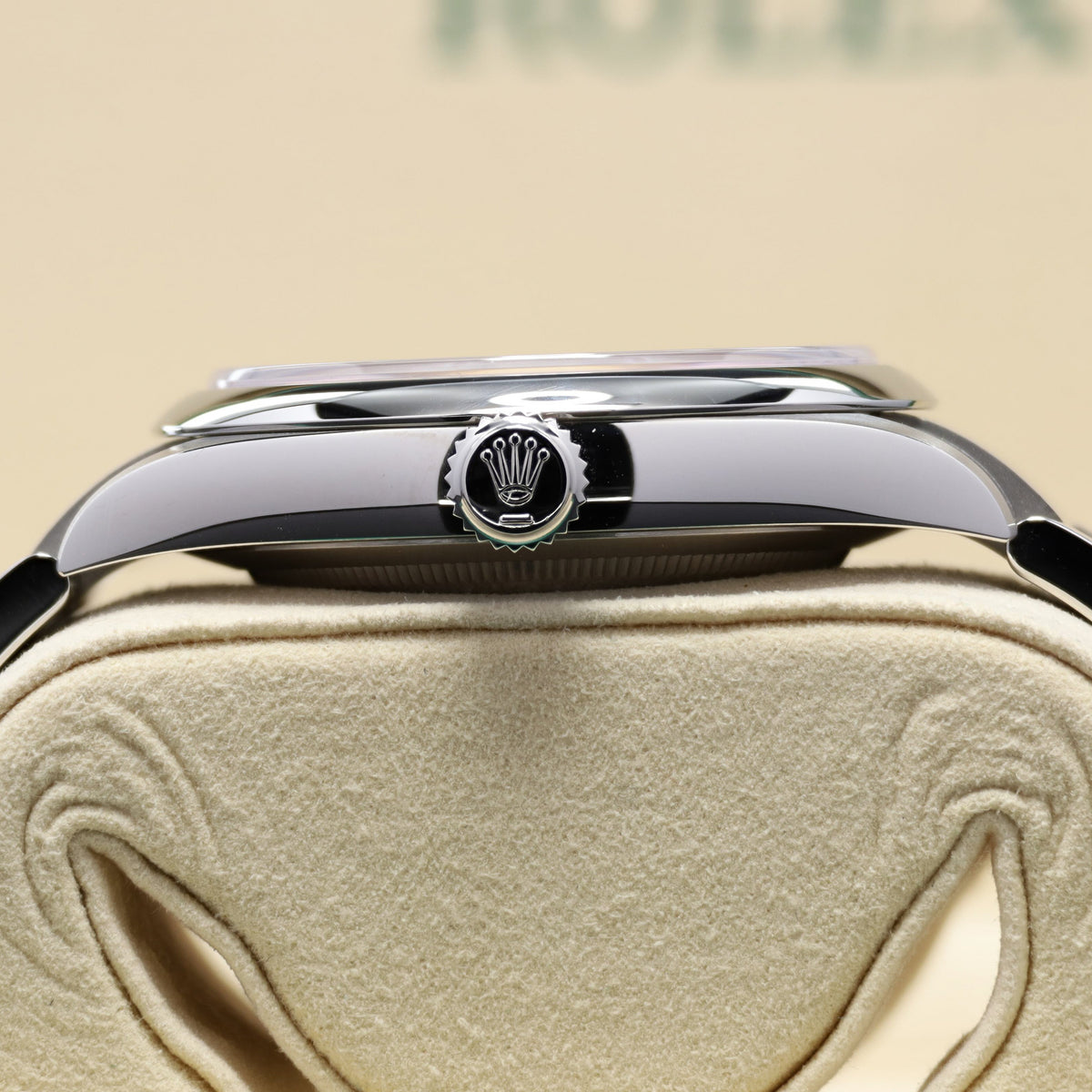 Rolex Oyster Perpetual 2026 Complete 41mm Oystersteel Pink Dial Smooth Domed Bezel Oyster Bracelet 134300