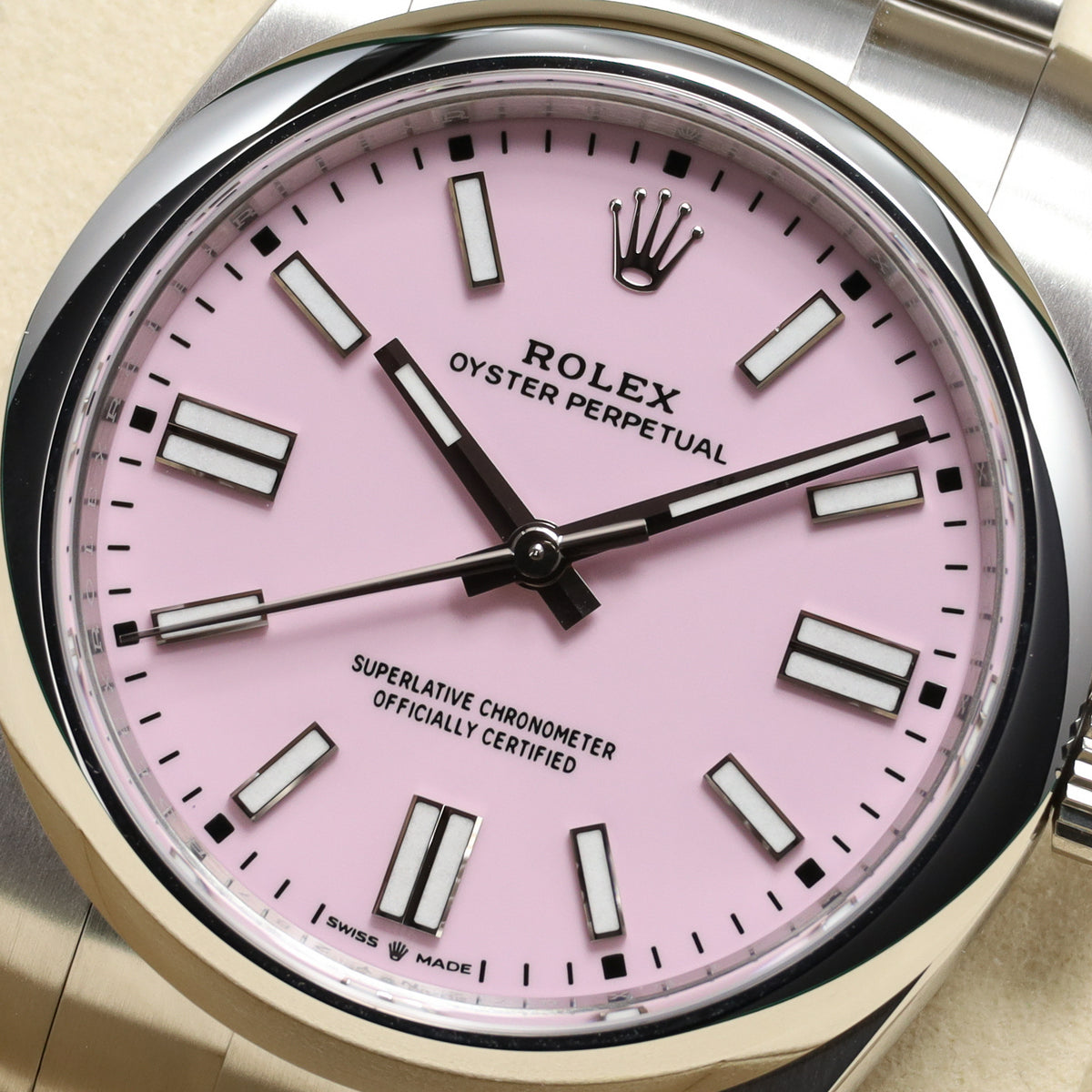Rolex Oyster Perpetual 2026 Complete 41mm Oystersteel Pink Dial Smooth Domed Bezel Oyster Bracelet 134300