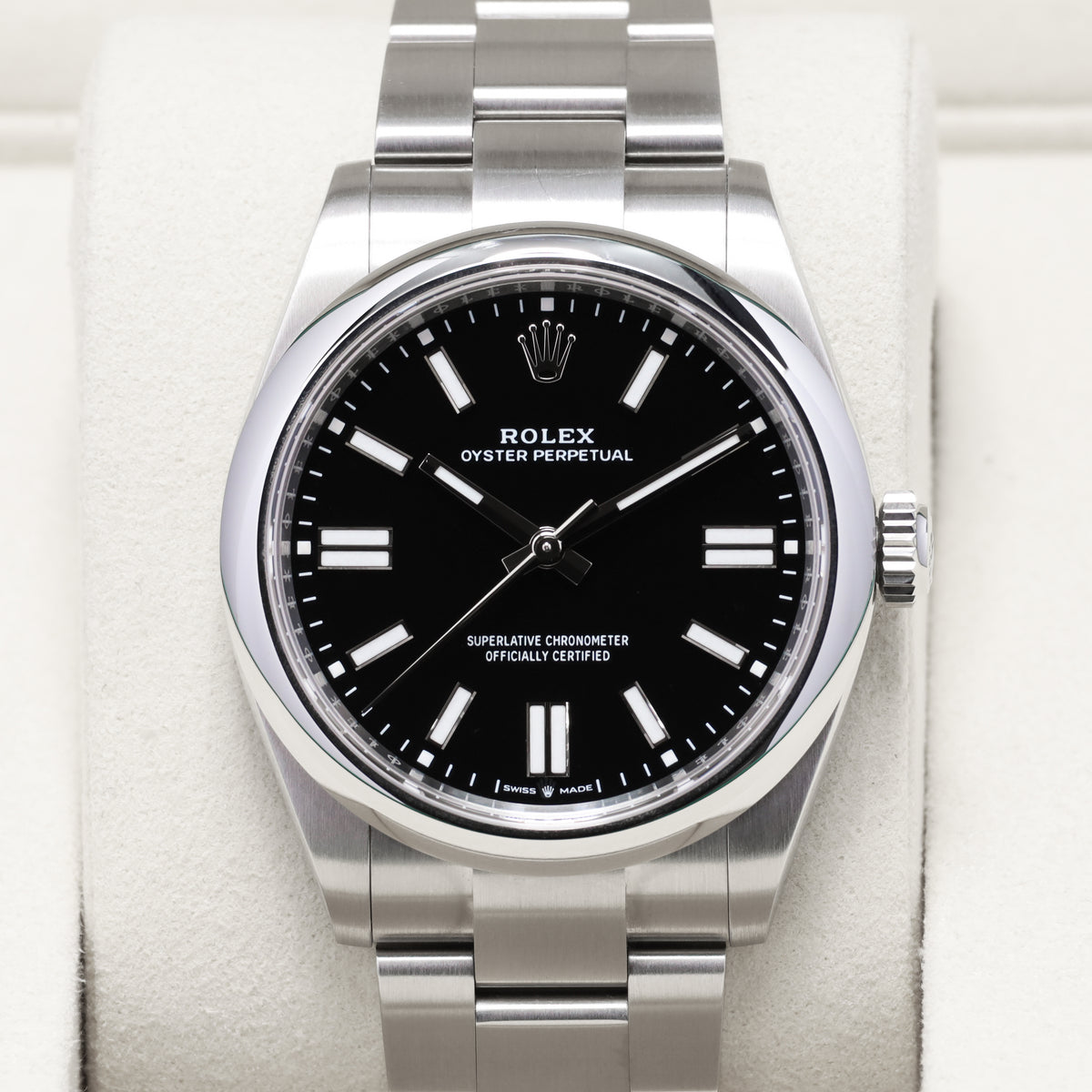 Rolex Oyster Perpetual 2026 Complete 41mm Oystersteel Black Dial Smooth Oystersteel Bezel Oyster Bracelet with Oysterclasp and Easylink Extension 134300