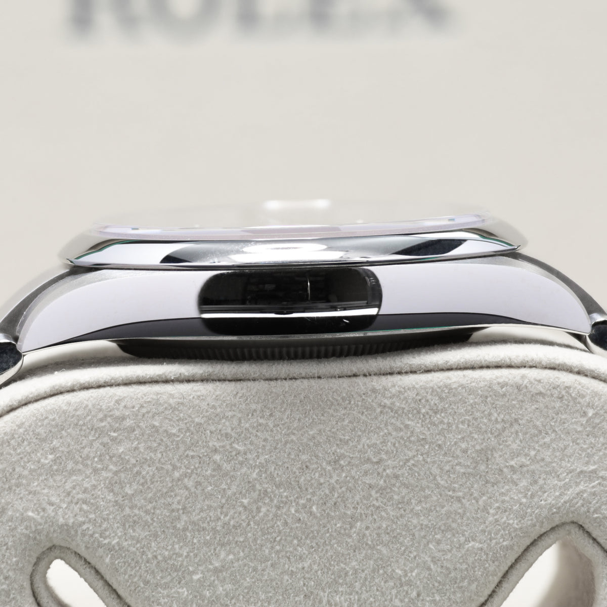 Rolex Oyster Perpetual 2026 Complete 41mm Oystersteel Black Dial Smooth Oystersteel Bezel Oyster Bracelet with Oysterclasp and Easylink Extension 134300