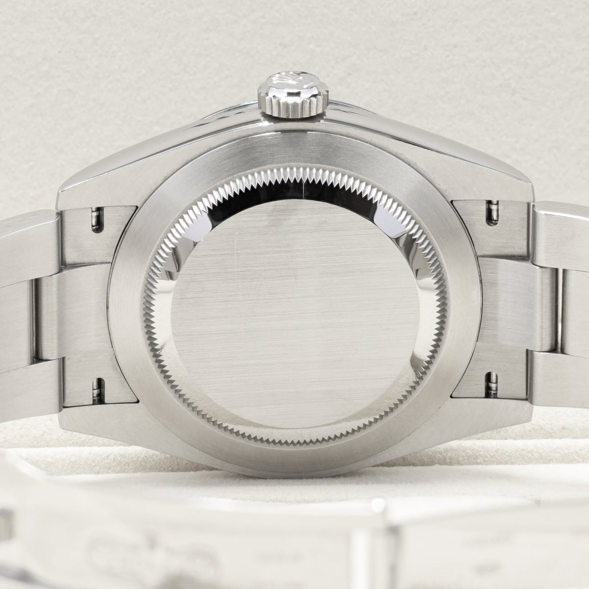 Rolex Oyster Perpetual 2026 Complete 41mm Oystersteel Black Dial Smooth Oystersteel Bezel Oyster Bracelet with Oysterclasp and Easylink Extension 134300