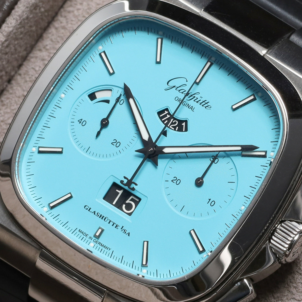 Glashutte Original Complete 40mm Stainless Steel  Disco Blue (Matte Lacquered Light Blue) Dial Fixed Stainless Steel Bezel Black Rubber Strap with Butterfly Folding Clasp 13702100263