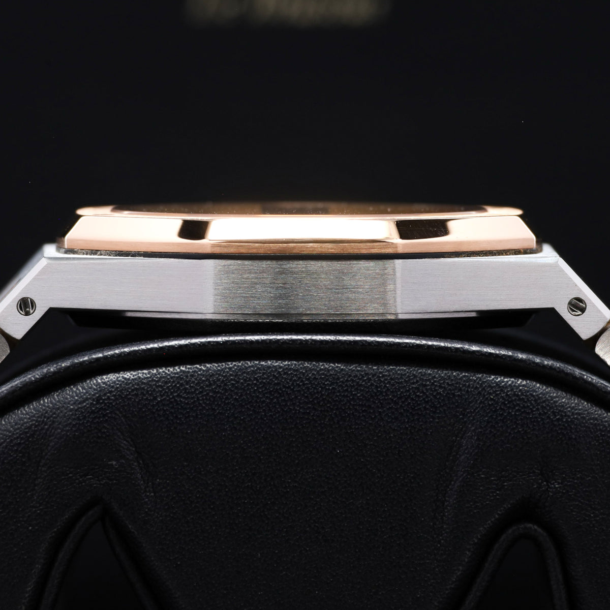 Audemars Royal Oak 2016 41mm Steel 18K Rose Gold White Dial Two-tone Bezel 18K Rose Gold Integrated Bracelet 15400SR