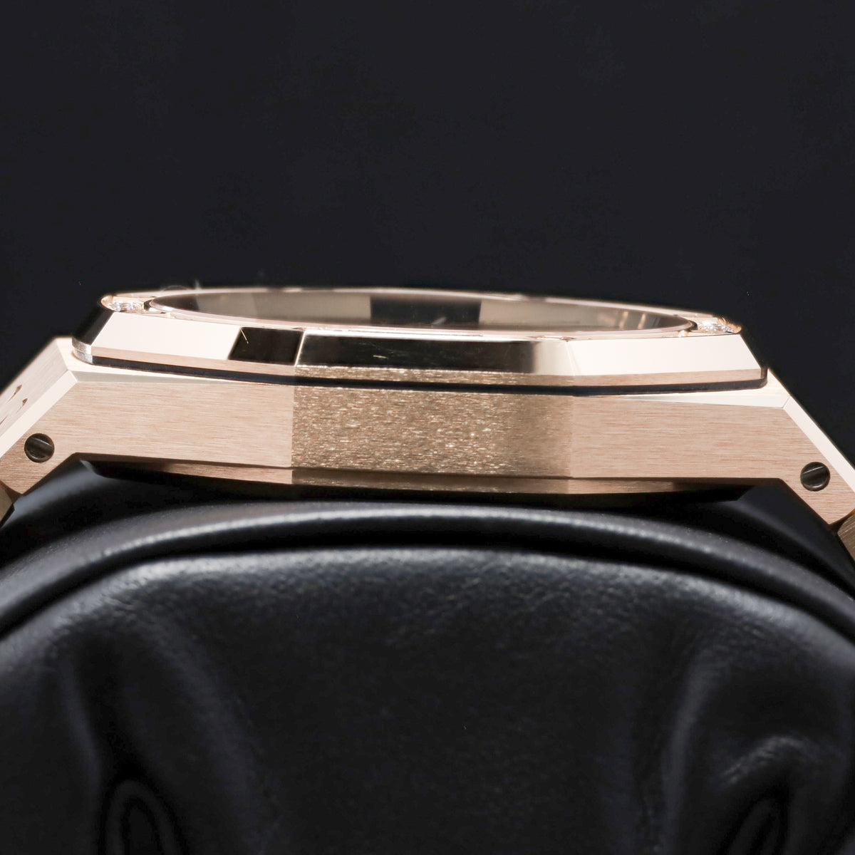 Audemars Piguet Royal Oak 2022 Complete 37mm 18k Rose Gold Blue “Grande Tapisserie” Dial Diamond-Set Bezel 18k Rose Gold Integrated Bracelet with Folding Clasp 15510OR.ZZ.1356OR.02
