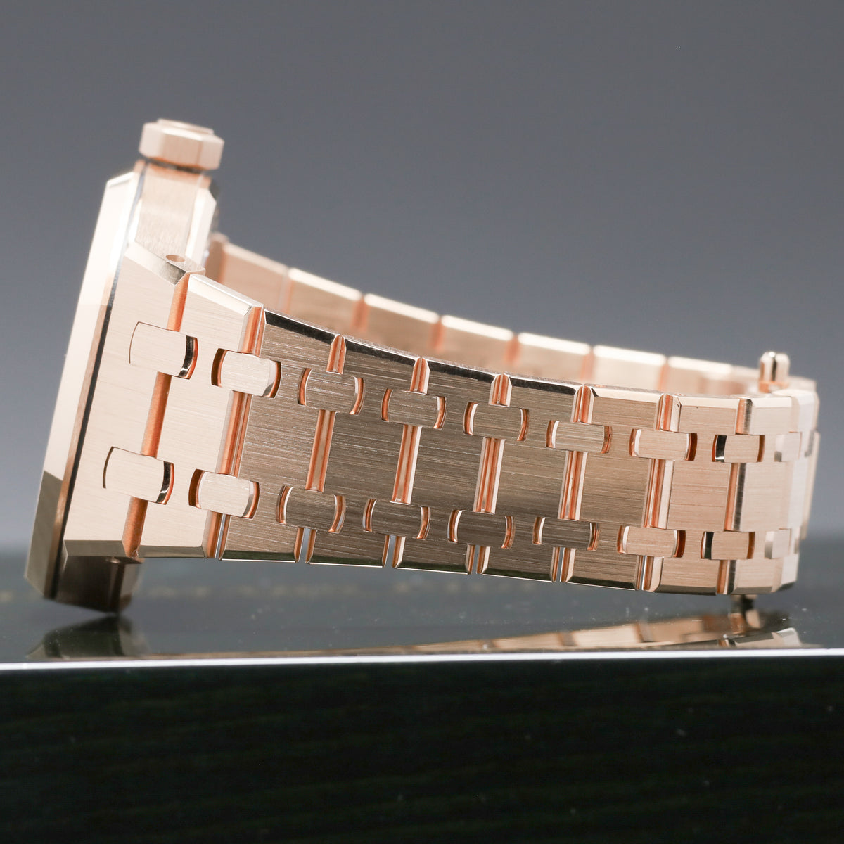 Audemars Piguet Royal Oak 2022 Complete 37mm 18k Rose Gold Blue “Grande Tapisserie” Dial Diamond-Set Bezel 18k Rose Gold Integrated Bracelet with Folding Clasp 15510OR.ZZ.1356OR.02