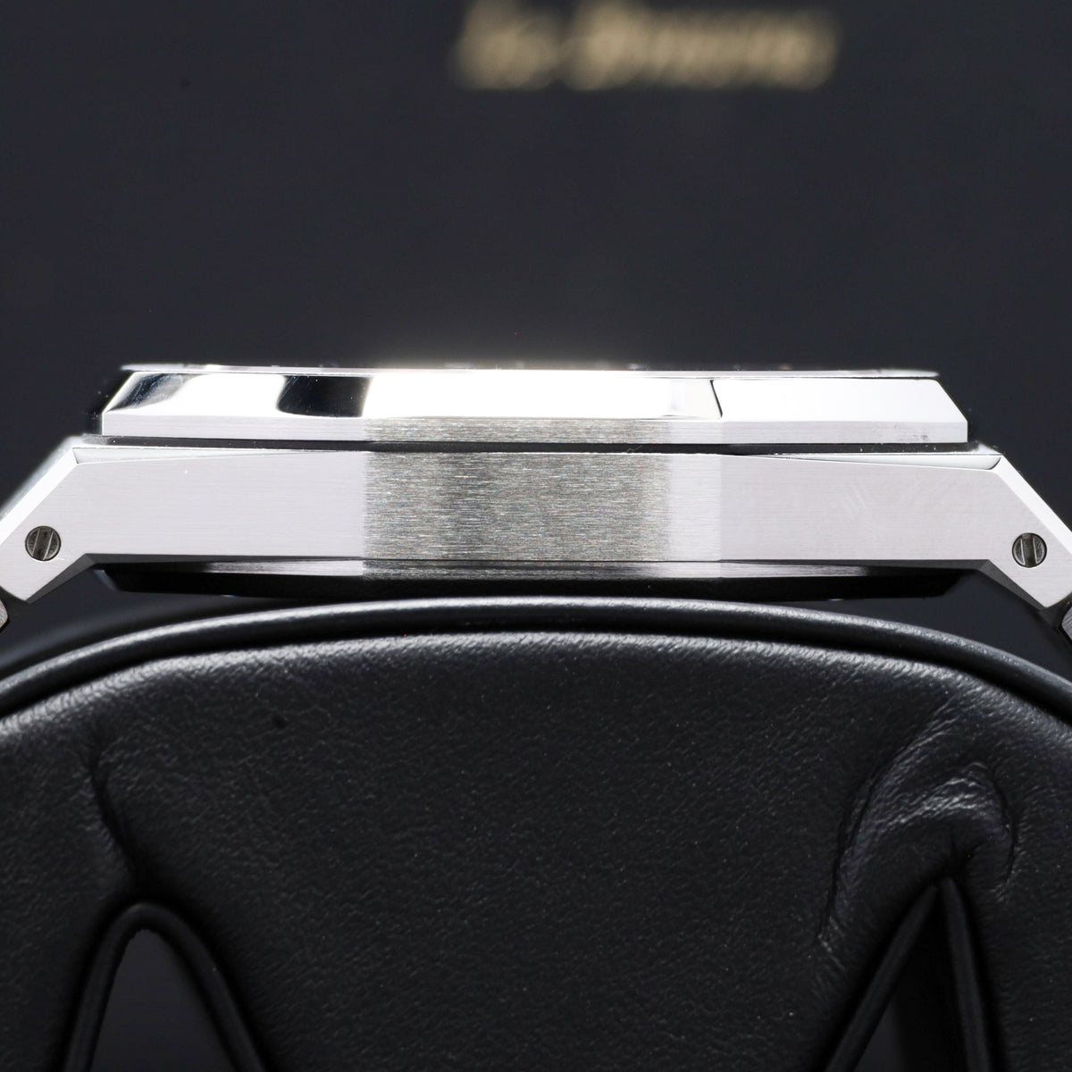 Audemars Piguet Royal Oak Complete 41mm Stainless Steel Green  Grande Tapisserie Dial Stainless Steel Octagonal Bezel stainless Steel Royal Oak Bracelet 15510ST