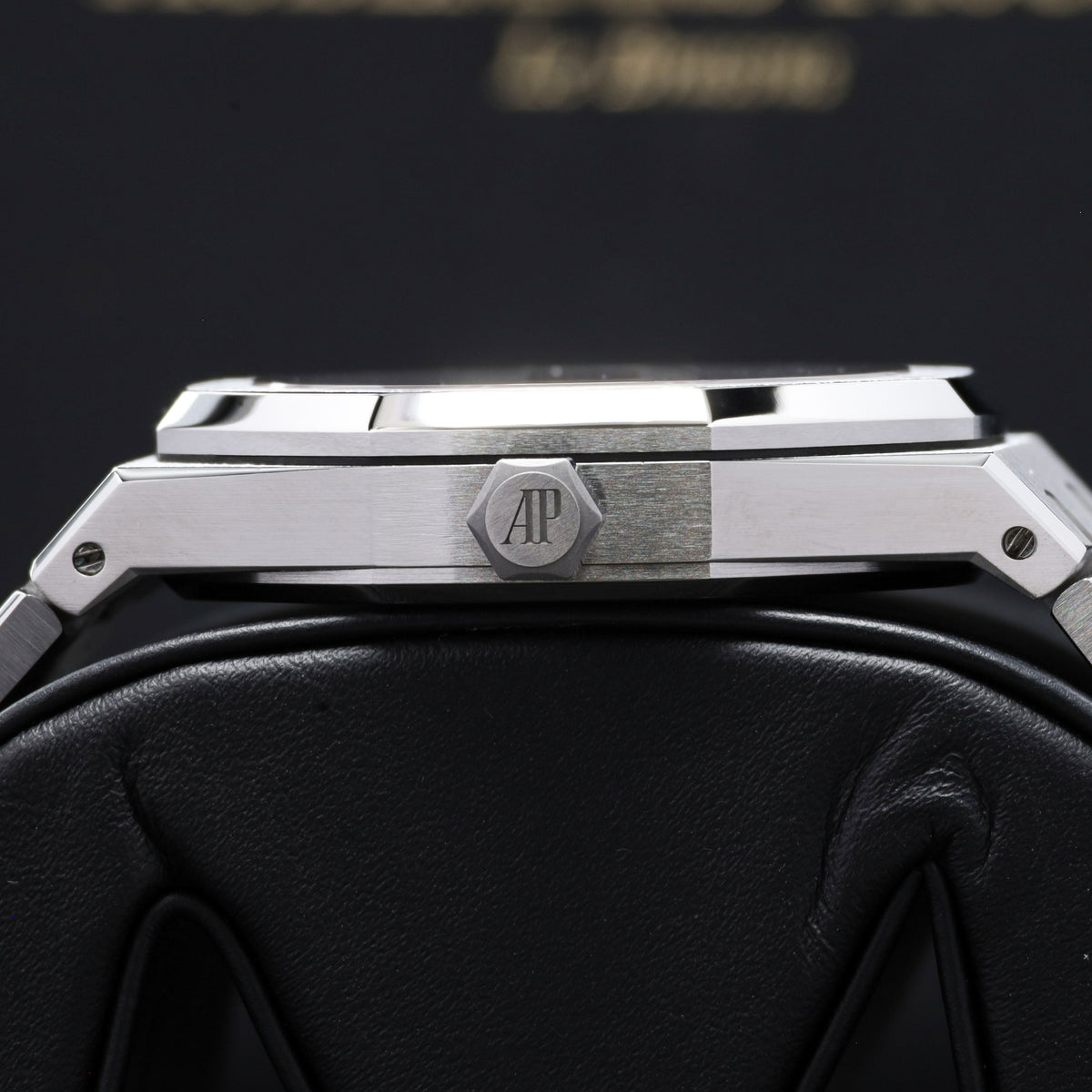 Audemars Piguet Royal Oak Complete 41mm Stainless Steel Black Grande Tapisserie Dial Stainless Steel Octagonal Bezel Stainless Steel Royal Oak Bracelet 15510ST