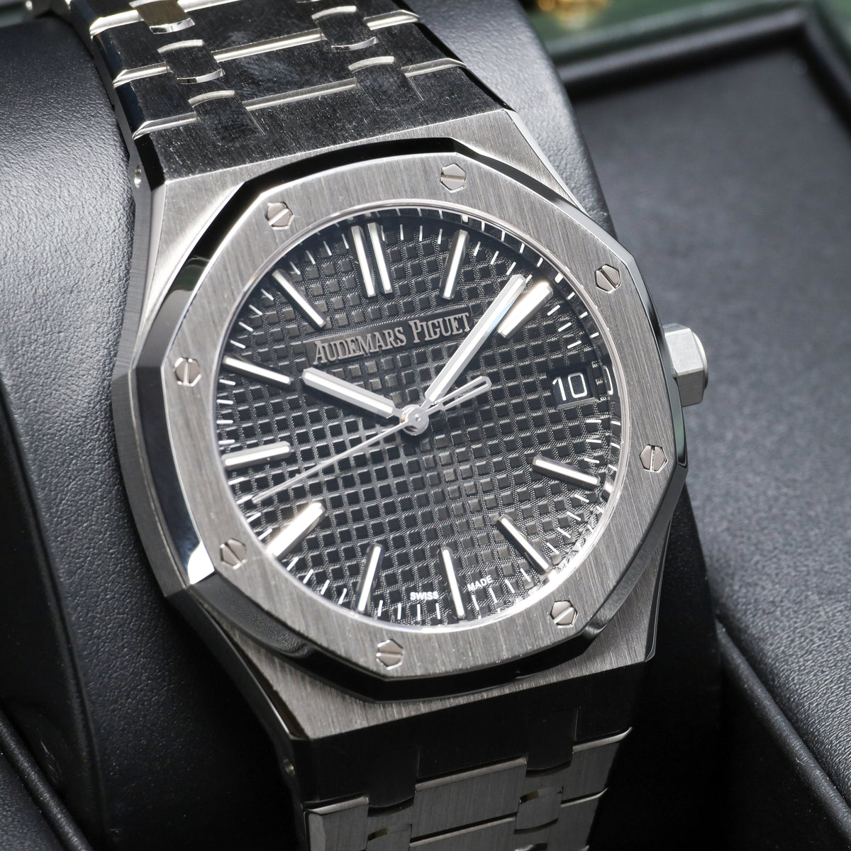 Audemars Piguet Royal Oak Complete 41mm Stainless Steel Black Grande Tapisserie Dial Stainless Steel Octagonal Bezel Stainless Steel Royal Oak Bracelet 15510ST
