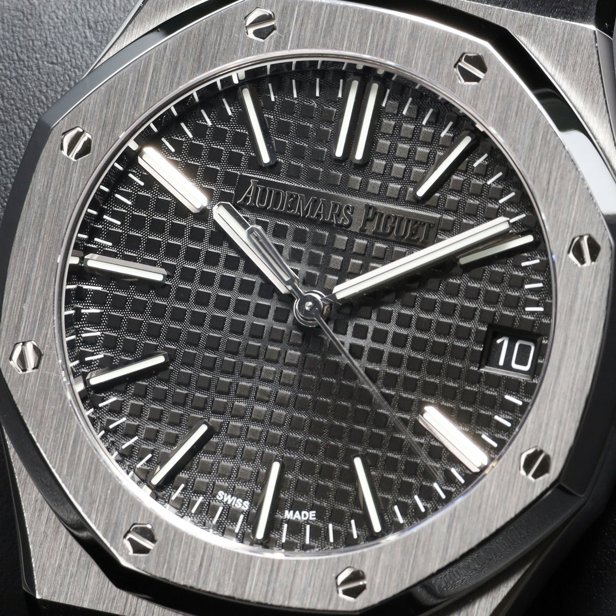 Audemars Piguet Royal Oak Complete 41mm Stainless Steel Black Grande Tapisserie Dial Stainless Steel Octagonal Bezel Stainless Steel Royal Oak Bracelet 15510ST