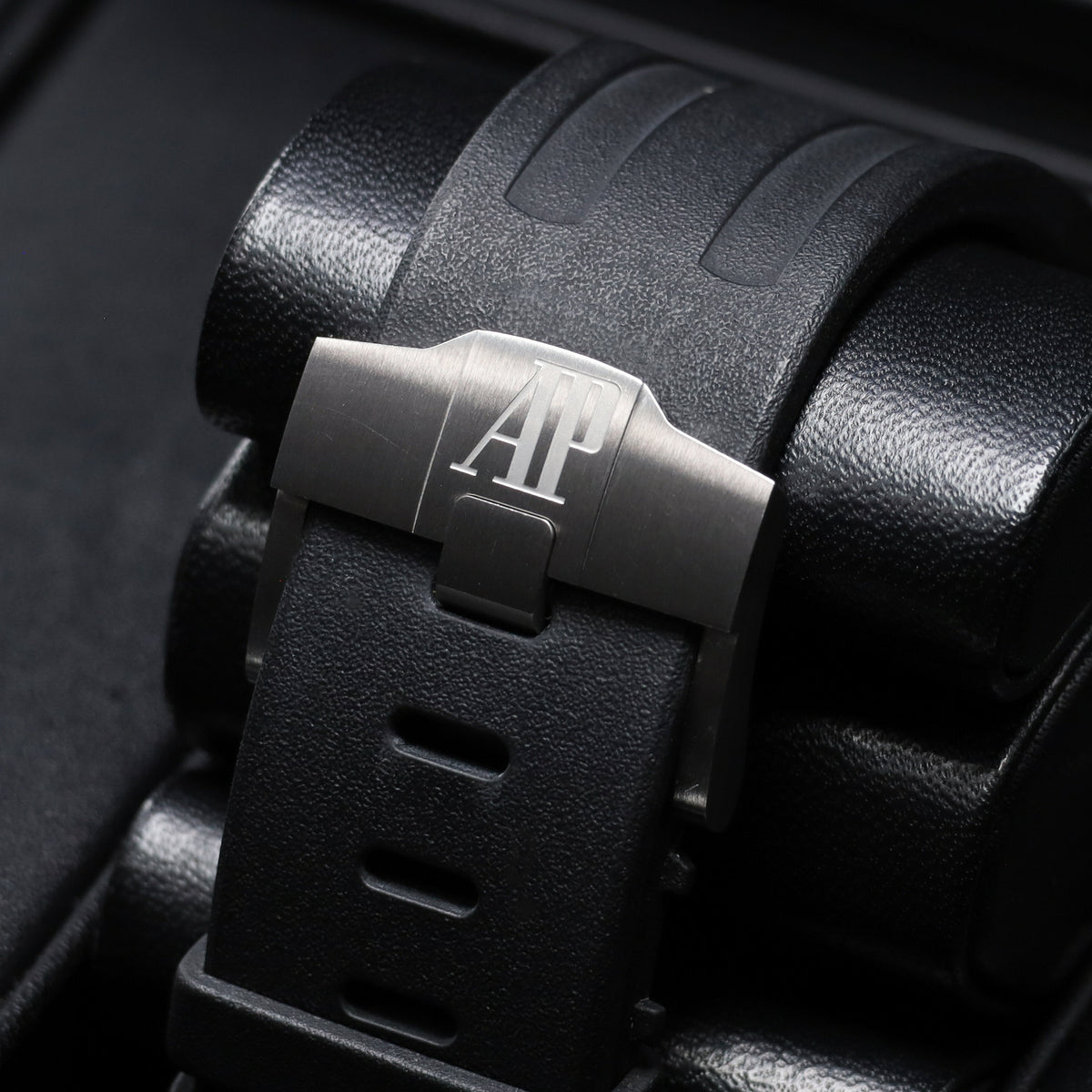 Audemars Piguet	Royal Oak Offshore 2014 Complete 42mm Stainless Steel Black Dial Royal Oak Octagonal Bezel Black Rubber Strap 15703ST.OO.A002CA.01