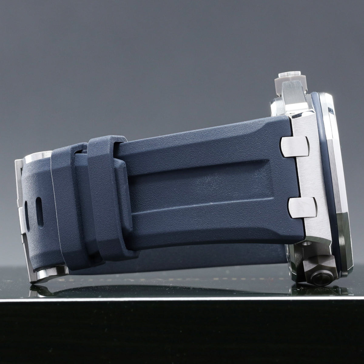 Audemars Piguet Royal Oak Offshore "Grey Diver" Complete 42mm Stainless Steel Grey Dial  Stainless Steel with Grey Inner Rotating Bezel Grey Rubber Strap 15720ST.OO.A0009CA.01