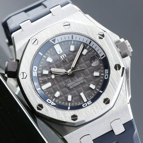 Audemars Piguet Royal Oak Offshore "Grey Diver" Complete 42mm Stainless Steel Grey Dial  Stainless Steel with Grey Inner Rotating Bezel Grey Rubber Strap 15720ST.OO.A0009CA.01