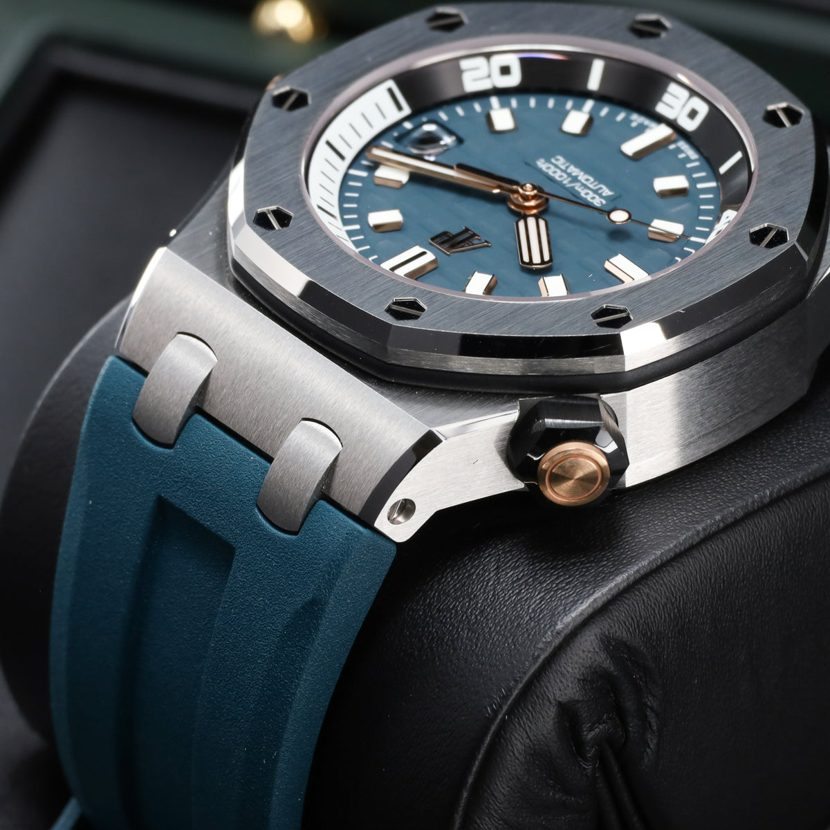 Audemars Piguet Royal Oak Offshore "Blue Diver" 2026 Complete 42mm Stainless Steel Deep Teal / Abyssal Blue Dial Inner Rotating Diving Bezel Blue Rubber Strap 15720ST.OO.A403CA.01