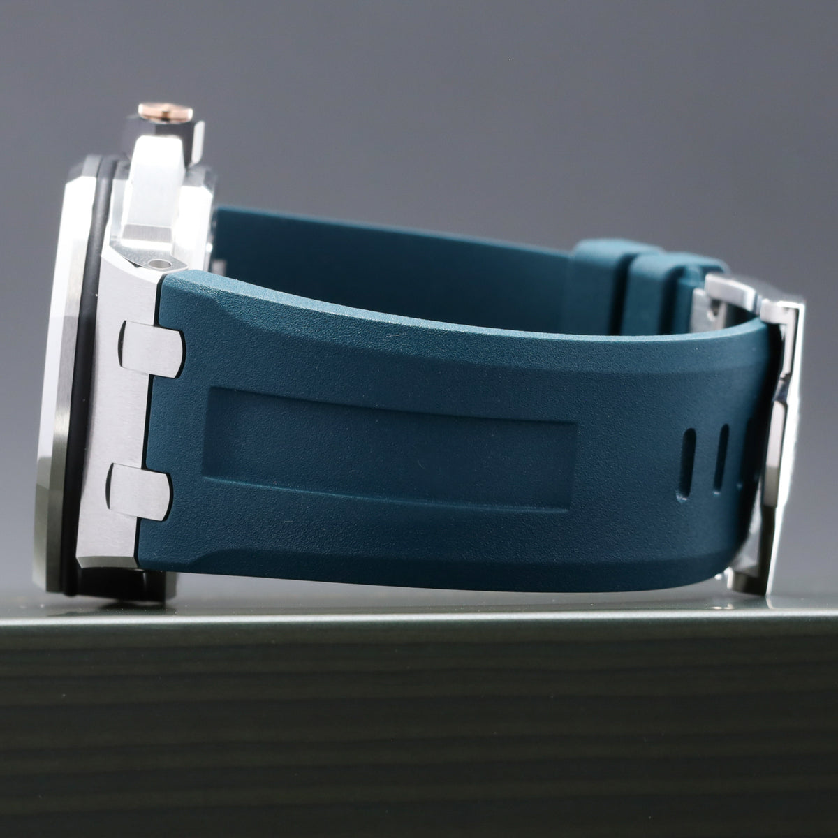 Audemars Piguet Royal Oak Offshore "Blue Diver" 2026 Complete 42mm Stainless Steel Deep Teal / Abyssal Blue Dial Inner Rotating Diving Bezel Blue Rubber Strap 15720ST.OO.A403CA.01