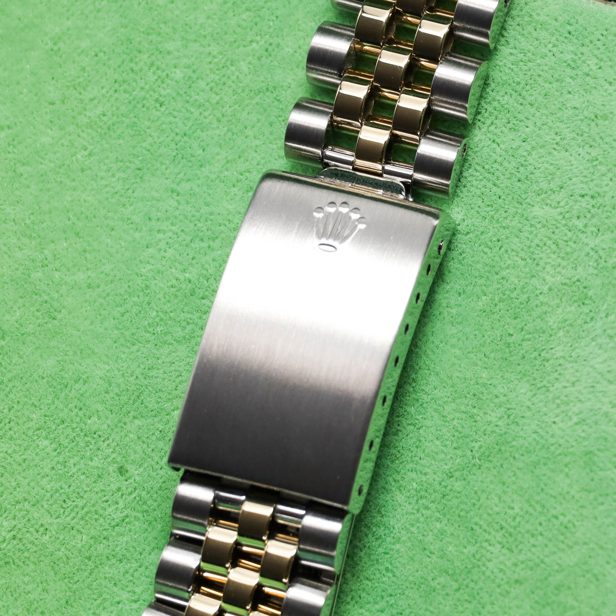 Rolex Datejust Complete 36mm  Stainless Steel and Yellow Gold Linen Dial Yellow Gold Fluted Bezel Two-Tone Jubilee Bracelet 16013