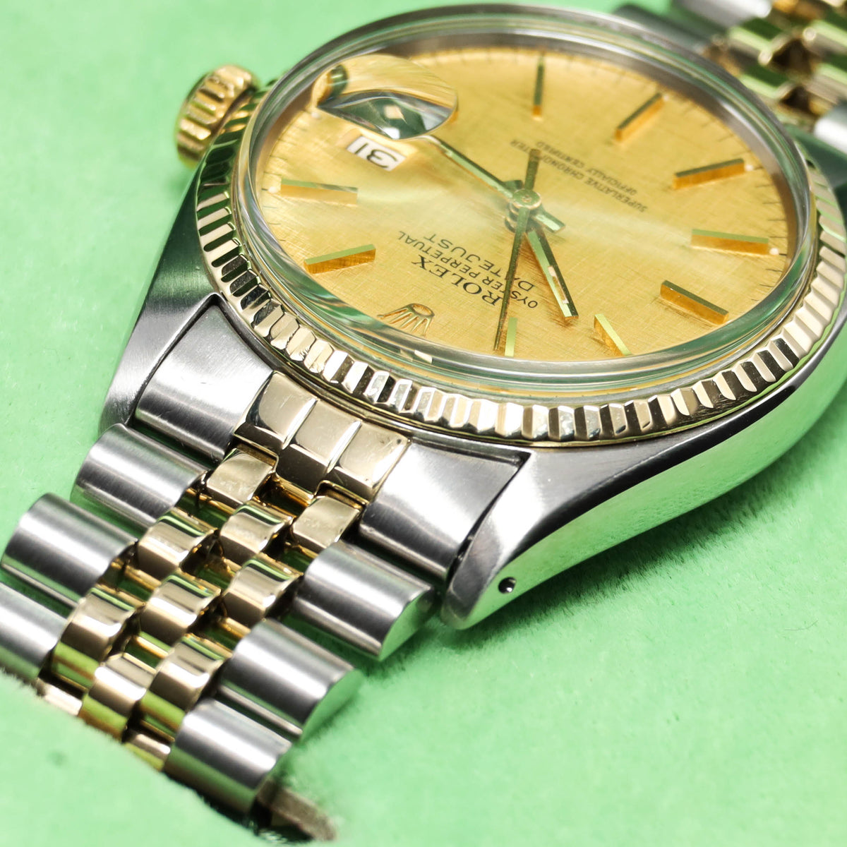 Rolex Datejust Complete 36mm  Stainless Steel and Yellow Gold Linen Dial Yellow Gold Fluted Bezel Two-Tone Jubilee Bracelet 16013