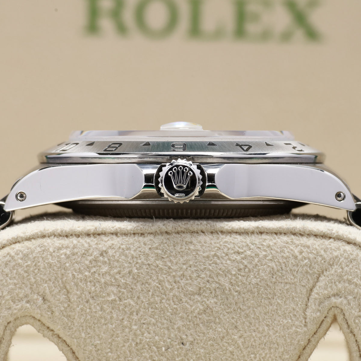 Rolex Explorer II Polar GMT 1999 40mm White Dial Steel Case Silver Bezel Oyster Bracelet 16570