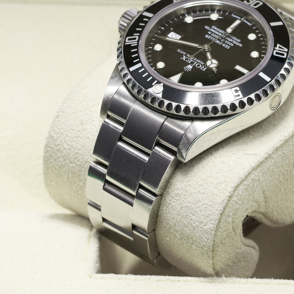 Rolex Sea Dweller 40mm Oystersteel Black Dial Black Aluminum Unidirectional Bezel Oyster Bracelet 16600