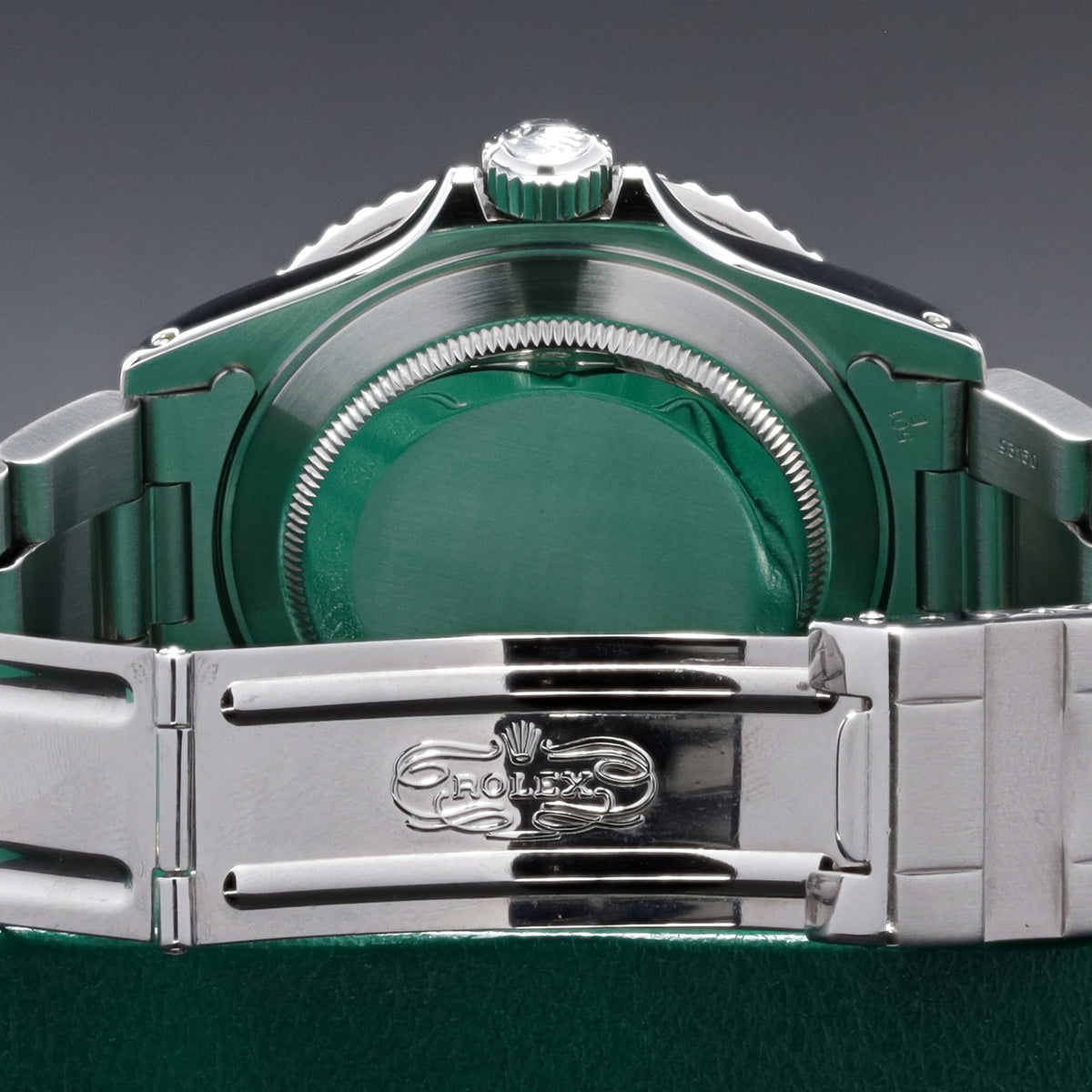 Rolex Submariner 1990 40mm Stainless Steel Black Dial Black Aluminum Unidirectional Rotating Bezel Oyster Bracelet 16610