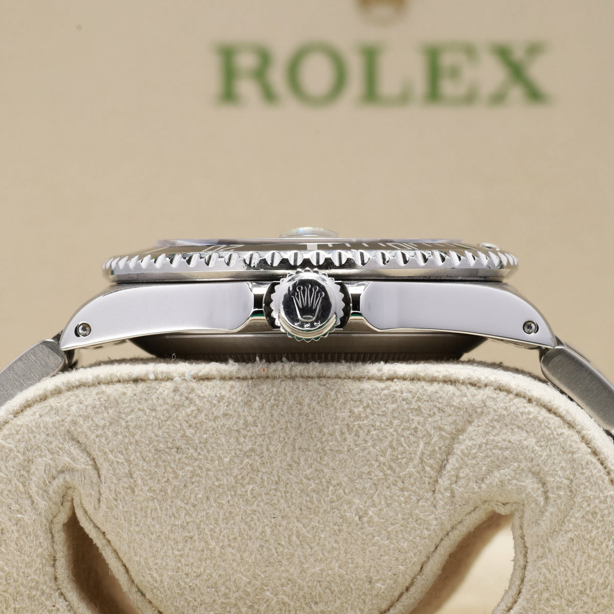 Rolex Submariner 1990 40mm Stainless Steel Black Dial Black Aluminum Unidirectional Rotating Bezel Oyster Bracelet 16610