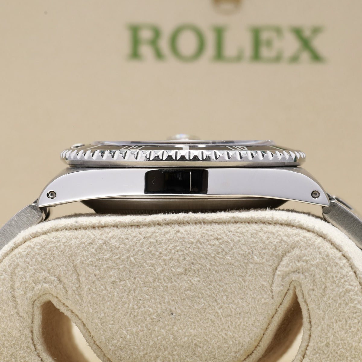 Rolex Submariner 1990 40mm Stainless Steel Black Dial Black Aluminum Unidirectional Rotating Bezel Oyster Bracelet 16610