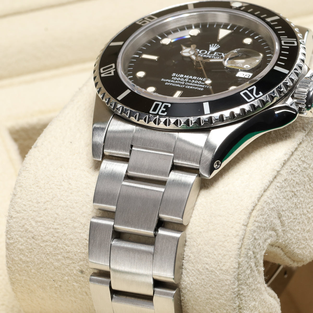 Rolex Submariner 1990 40mm Stainless Steel Black Dial Black Aluminum Unidirectional Rotating Bezel Oyster Bracelet 16610