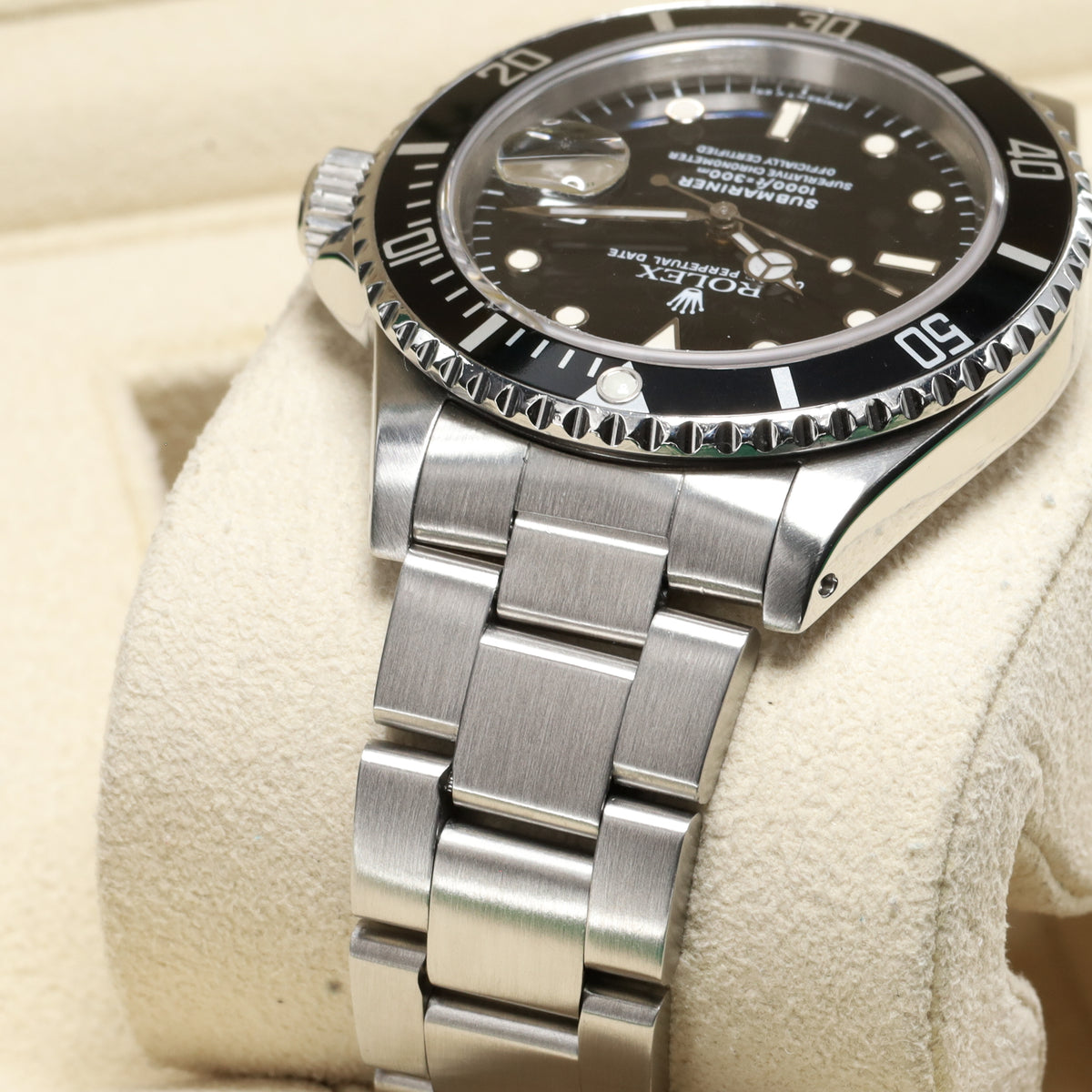 Rolex Submariner 1990 40mm Stainless Steel Black Dial Black Aluminum Unidirectional Rotating Bezel Oyster Bracelet 16610