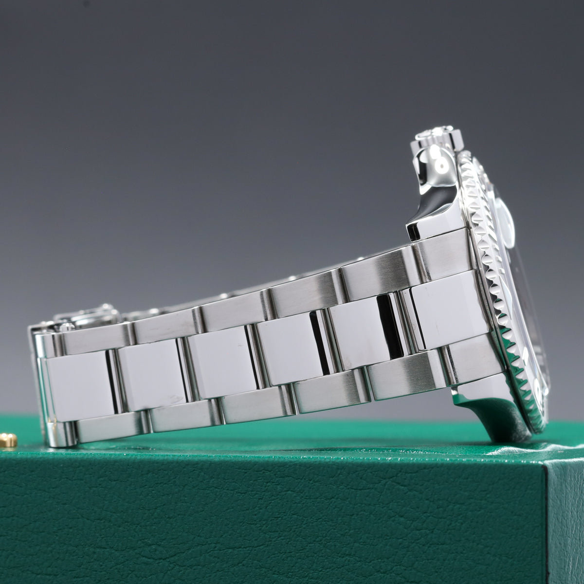 Rolex Yachtmaster 40mm Stainless steel Rolesium Silver Dial Platinum Bidirectional Bezel Oyster Bracelet 16622